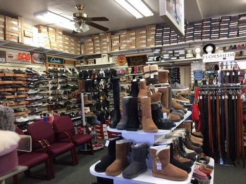 shoe store with wide shoes